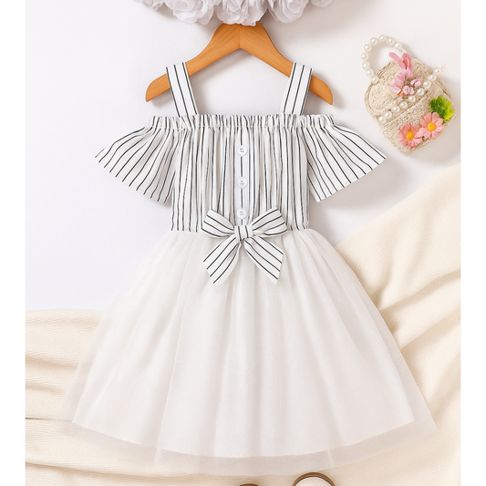 Robe Evelyn White