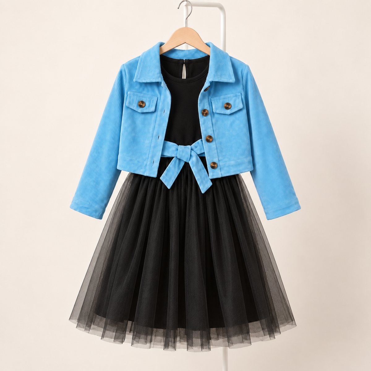 Ensemble Autumn bleu ciel et noir - présentation studio